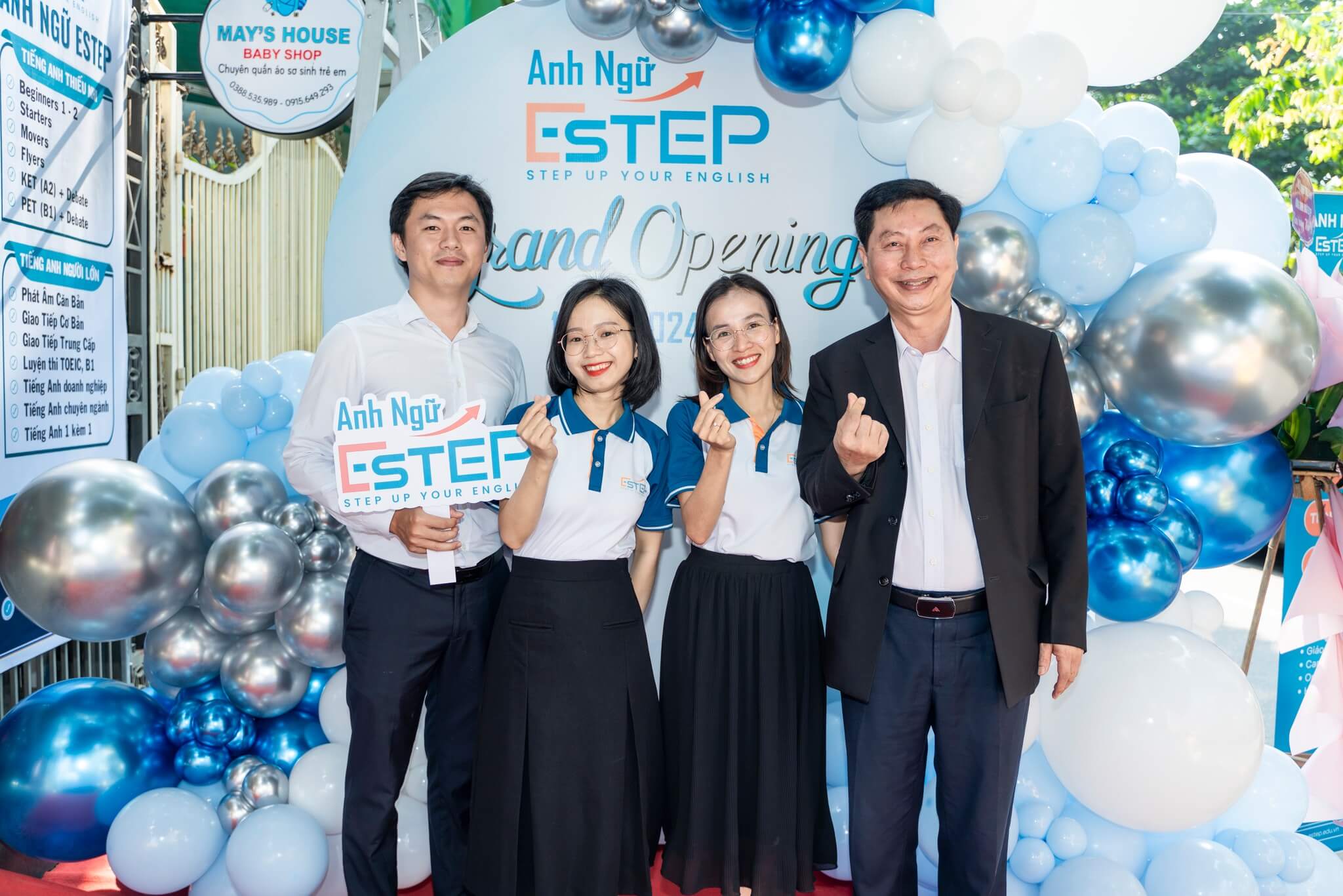 Chân thành cảm ơn sâu sắc tới tất cả quý vị đại biểu và quý phụ huynh cùng tất cả học viên đã tham dự buổi lễ khai trương trung tâm Anh ngữ ESTEP tại Đà Nẵng