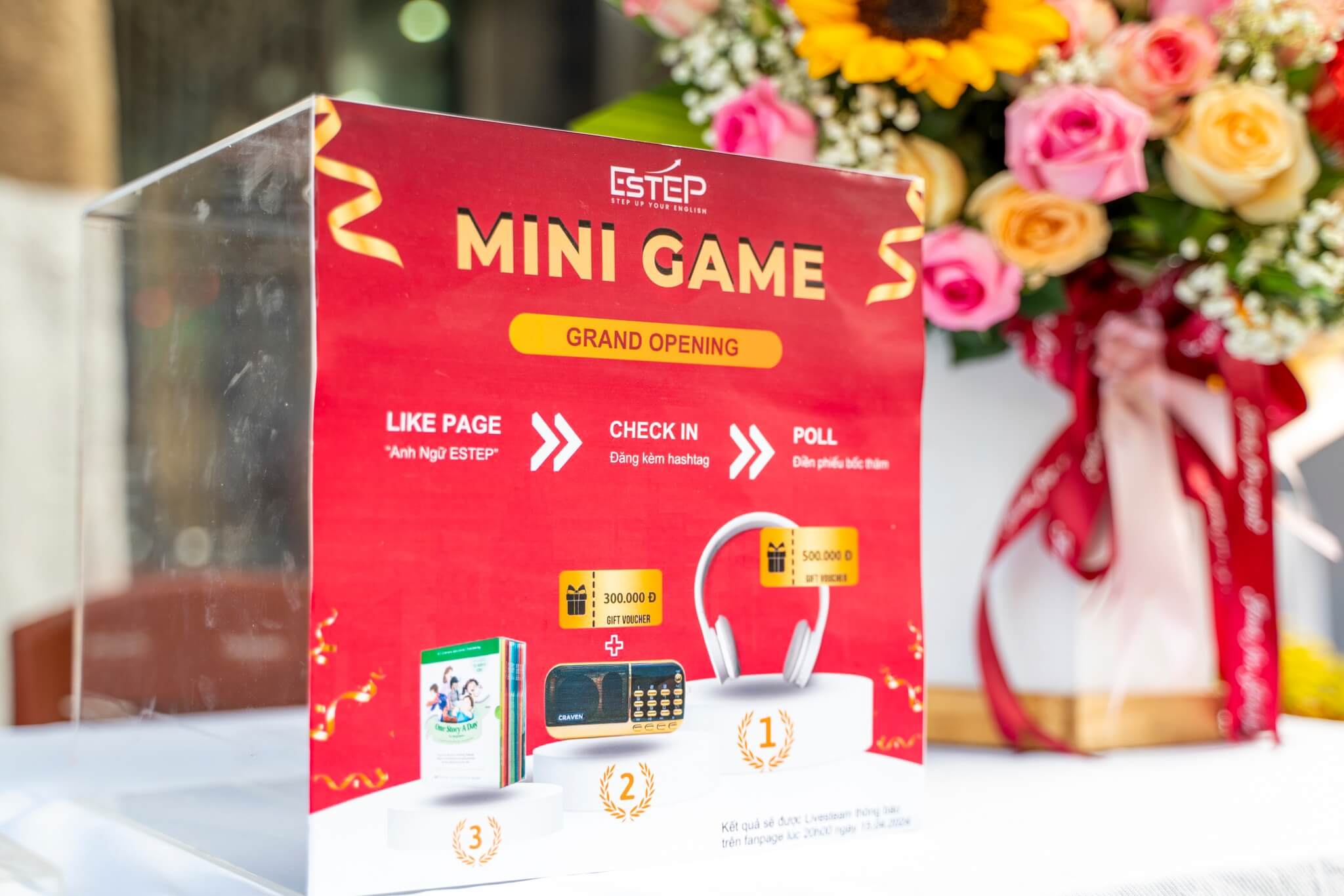 Game show bốc thăm trúng thưởng siêu hấp dẫn và giá trị tại buổi khai trương trung tâm Anh ngữ ESTEP tại Đà Nẵng