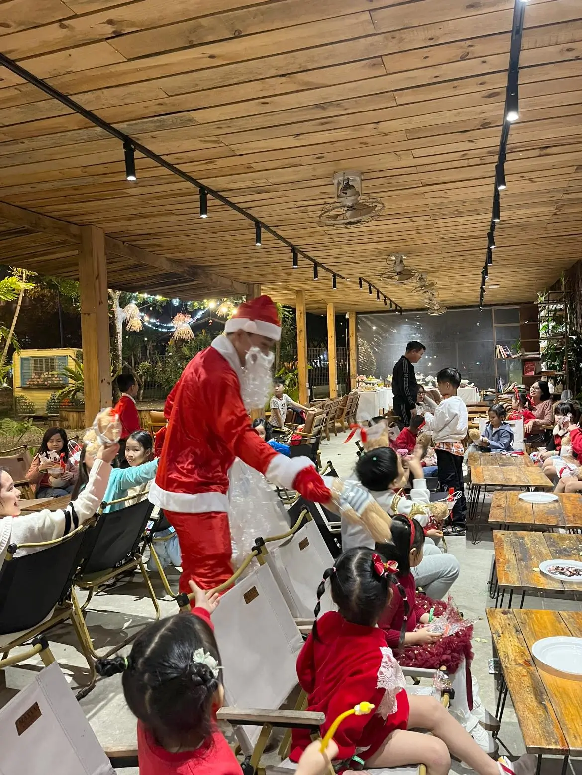 Santa Busy Night 2024