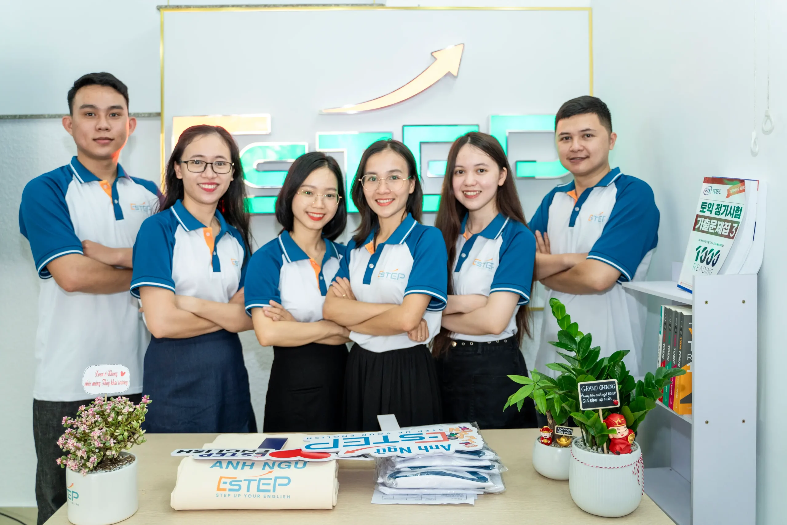 Đội ngũ giáo viên chuyên môn cao tại trung tâm tiếng Anh thiếu nhi tại Đà Nẵng của Anh ngữ ESTEP