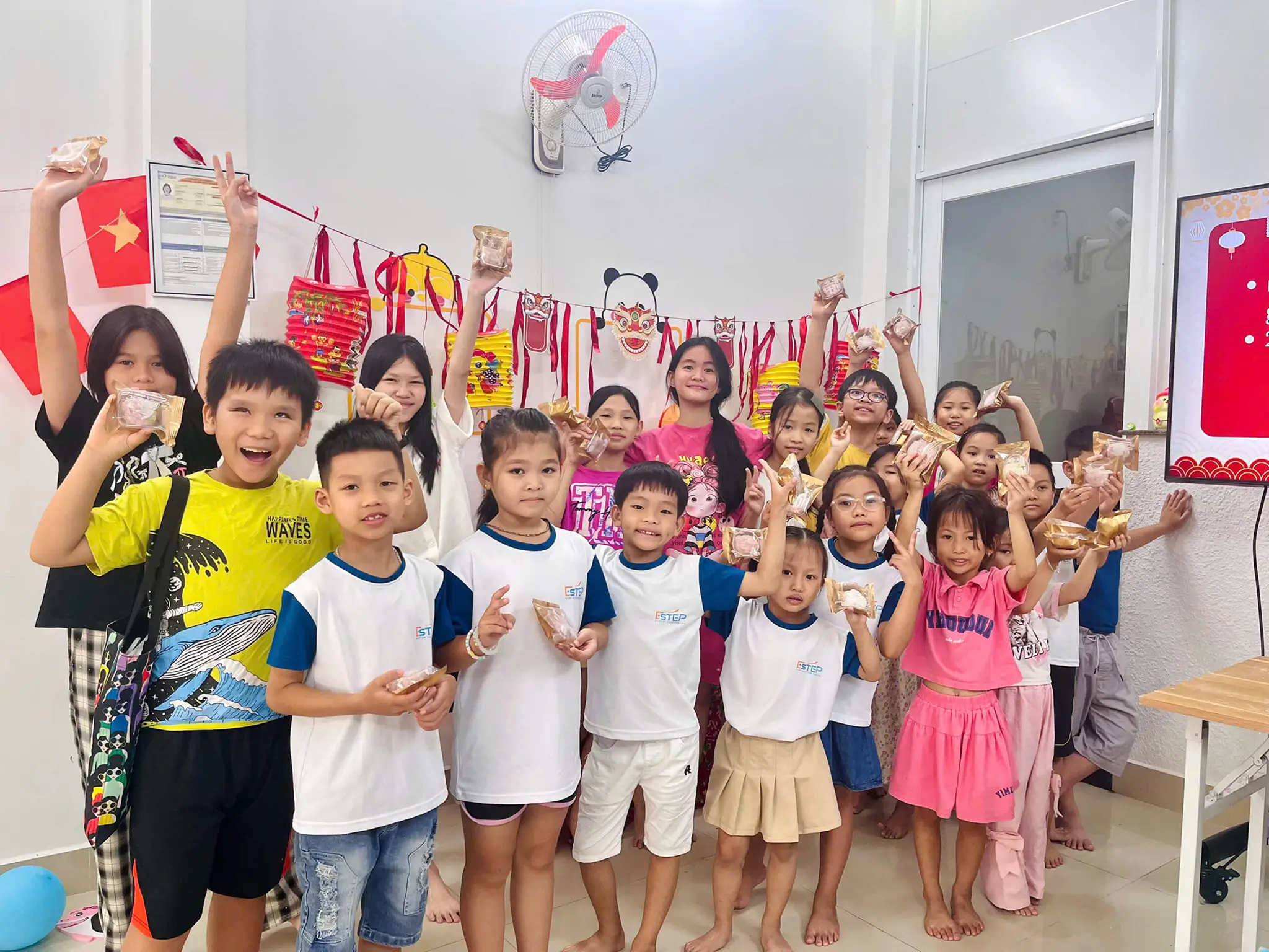 Workshop Làm Bánh Trung Thu Cùng Anh Ngữ ESTEP 2025