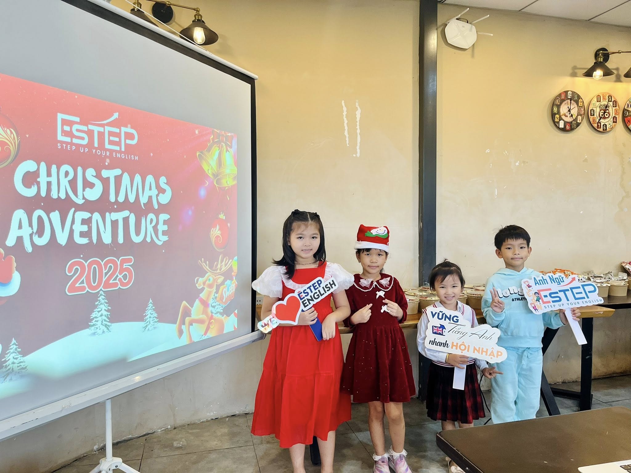 Christmas Adventure 2025 – Cùng Anh Ngữ ESTEP Đón Giáng Sinh Rộn Ràng Tại Đà Nẵng
