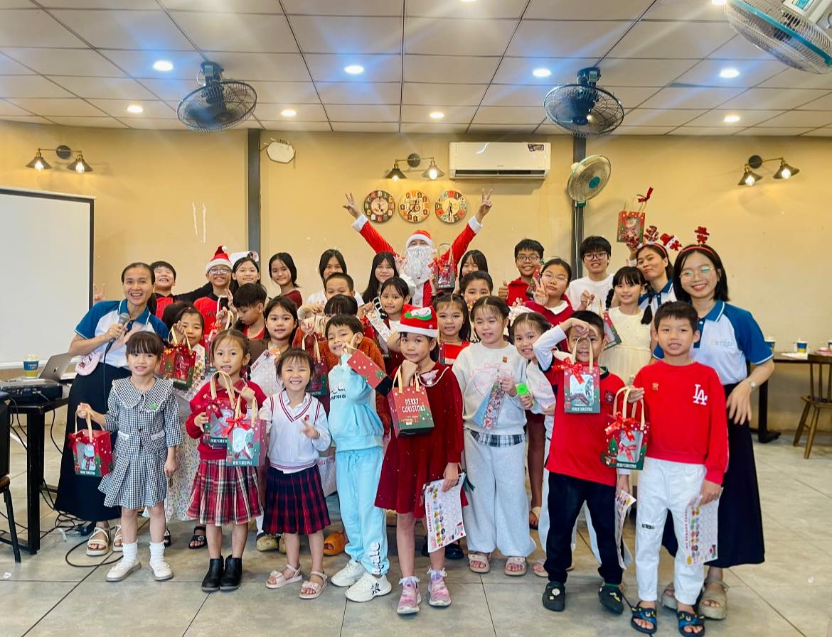 Christmas Adventure 2025 – Cùng Anh Ngữ ESTEP Đón Giáng Sinh Rộn Ràng Tại Đà Nẵng